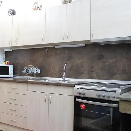 The Romance # 01 Lejlighed